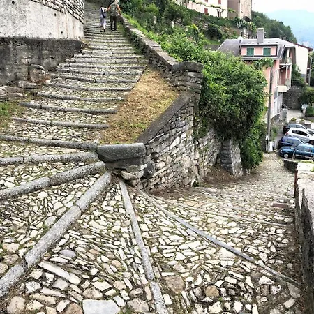 - Nido Di Rondine Pognana Lario